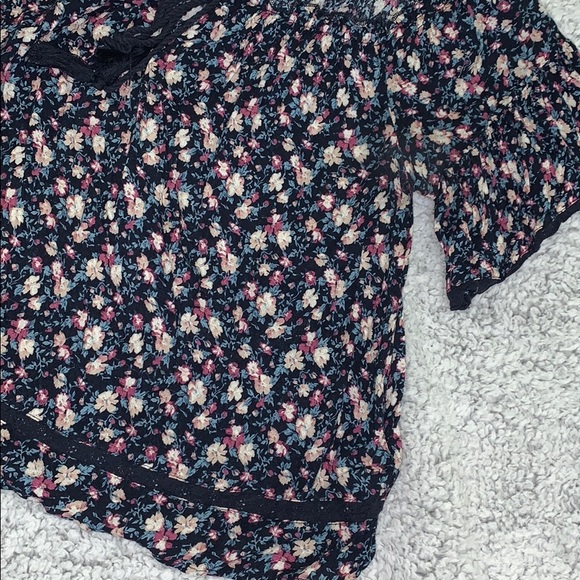 Off the shoulder, floral top - Picture 3 of 3